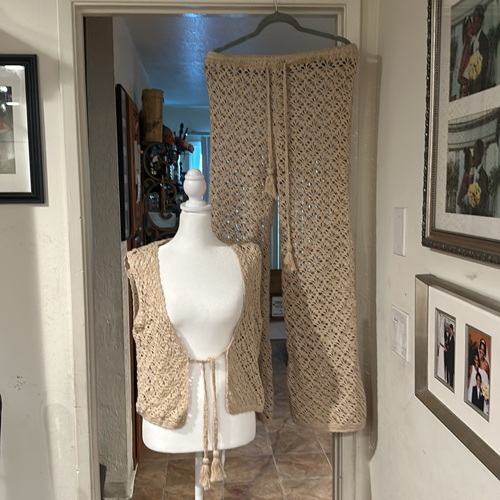Flook 2 piece crocheted top with bottoms